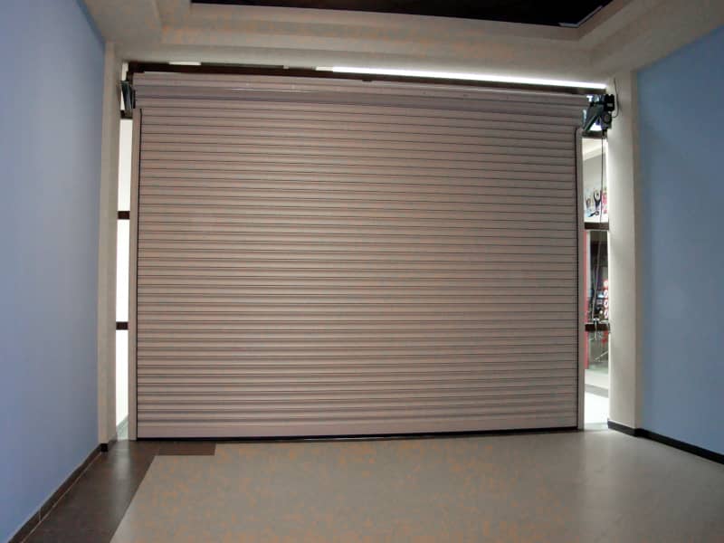 Роллетные ворота DoorHan в Петрозаводске с установкой