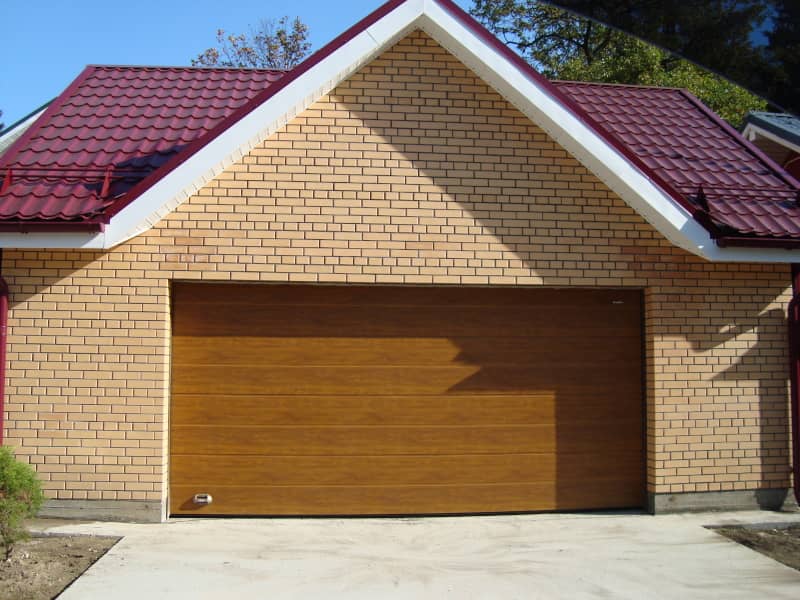 Секционные ворота DoorHan в Петрозаводске с установкой