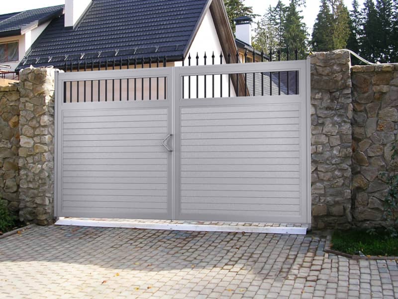 Уличные ворота DoorHan в Петрозаводске с установкой