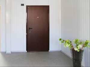 Предлагаем входные железные двери в квартиру DoorHan ЭКО 980х2050 в Петрозаводске по выгодной цене